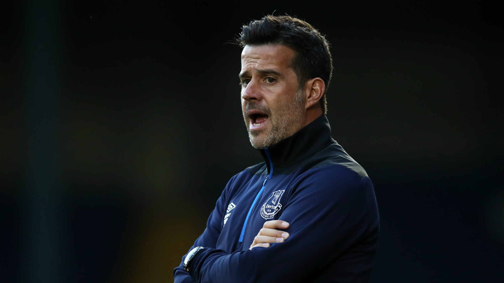 豫地承担起 豫地承担起