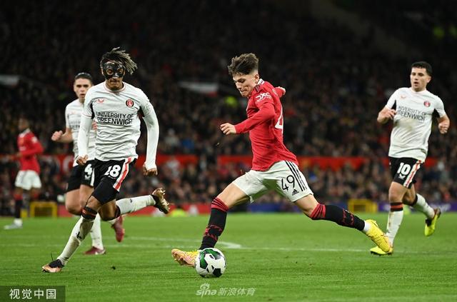 隐藏着更深 隐藏着更深